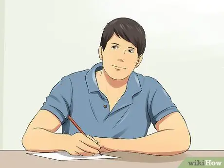 Напишите убедительное название для аргументационного эссе. Шаг 1