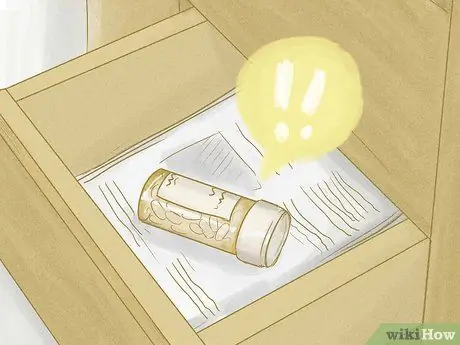 Распознайте предупреждающие признаки самоубийства Шаг 7