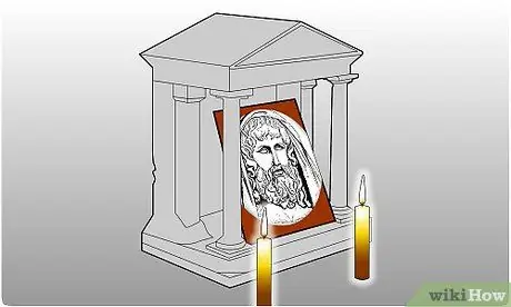 Зажгите свечу в ларариуме и поставьте изображение сатурна Шаг 9