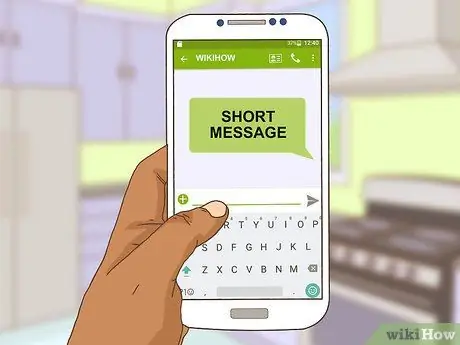 Решите, писать ли кому-нибудь или звонить Шаг 7