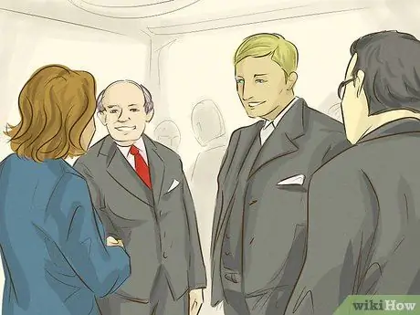 Избегайте культов, которые могут попытаться обратить вас. Шаг 2