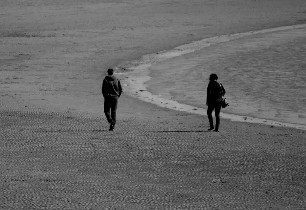 Как быть христианином, когда ваш супруг (а) атеист: 9 шагов