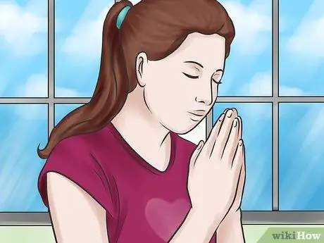 Произнесите молитву «Радуйся, Мария» Шаг 8