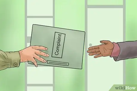 Попросите арендодателя исправить проблему плесени Шаг 13