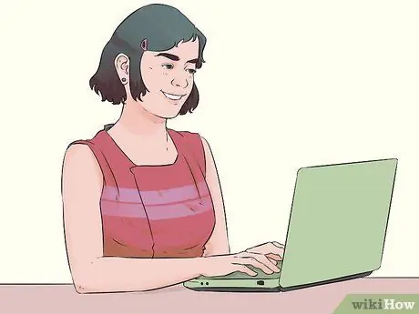 Представьте приглашенного докладчика Шаг 3