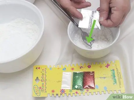 Сделайте снег из пищевой соды Шаг 5