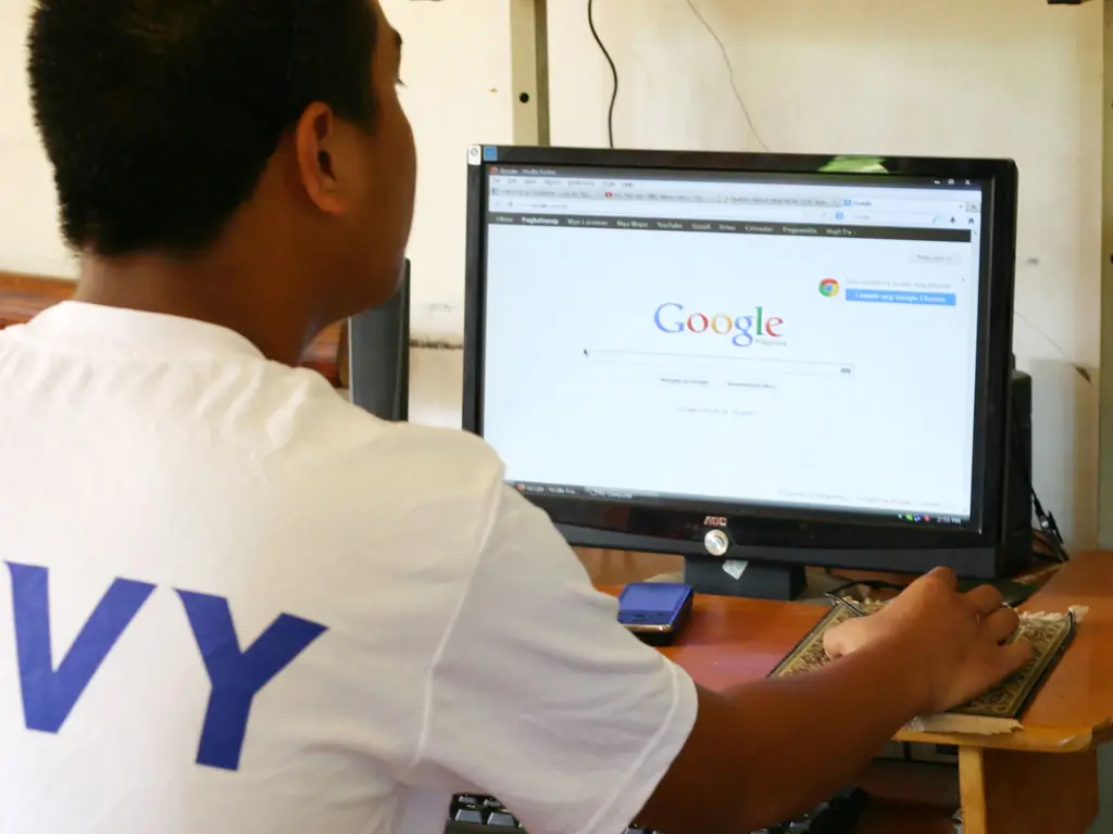 Как стать молодым журналистом: 7 шагов (с иллюстрациями)