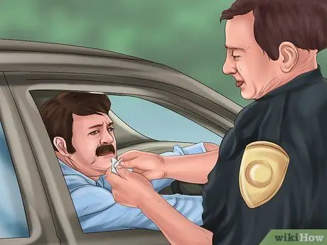 Реагировать при остановке полицией Шаг 8