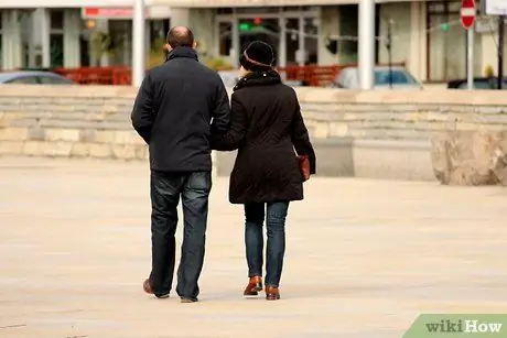 Решите, звонить ли кому-нибудь Шаг 1