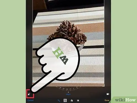 Поверните фотографии с помощью приложения iPad Photos. Шаг 5