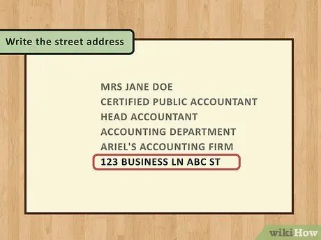 Напишите профессиональный почтовый адрес на конверте Шаг 6