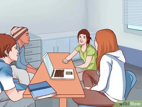 Сообщите своему руководителю новости, связанные с плохой работой. Шаг 6