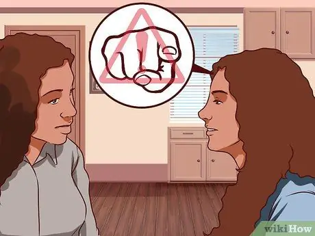 Сообщите своему руководителю новости, связанные с плохой работой. Шаг 7