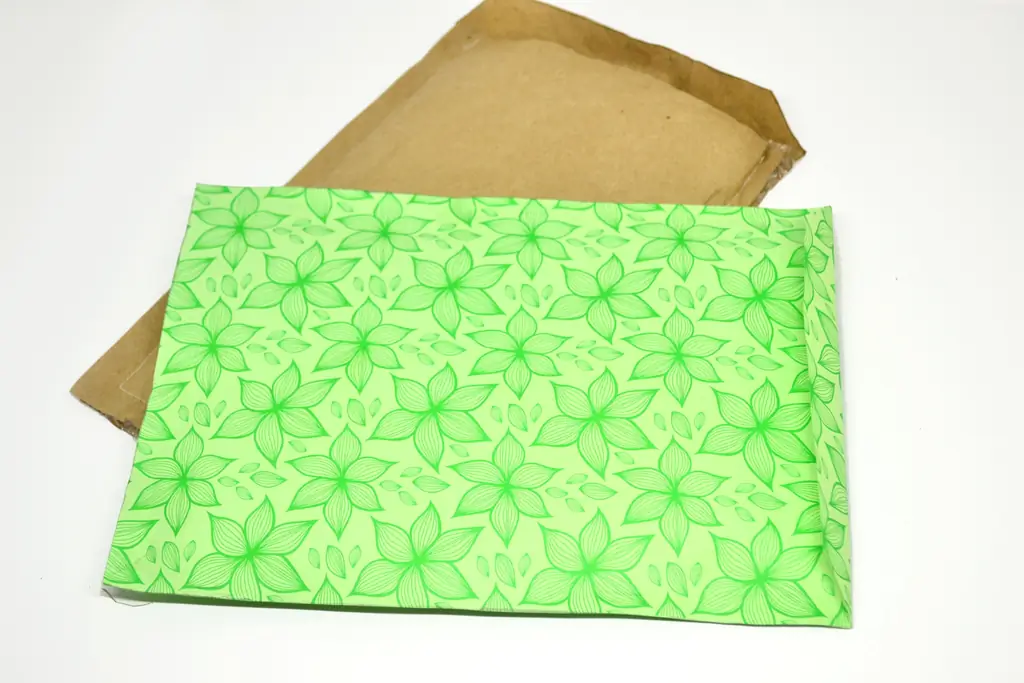 Как сделать мягкий конверт (с рисунками)