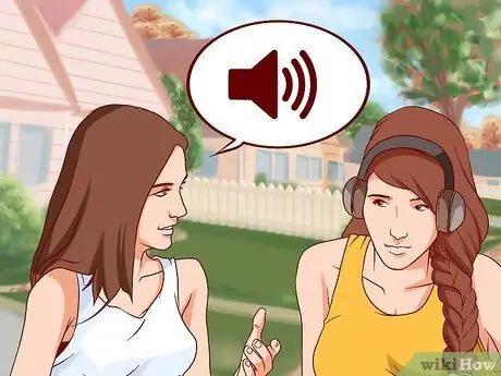 Разобраться с громкими соседями по комнате в колледже, шаг 1