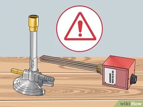 Будьте осторожны при использовании химической лаборатории Шаг 2