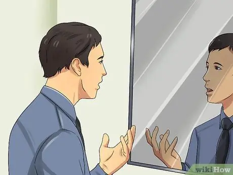 Выступление перед матчем чемпионата Шаг 12