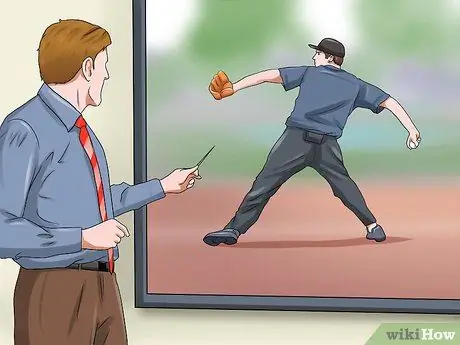 Выступление перед матчем чемпионата Шаг 8