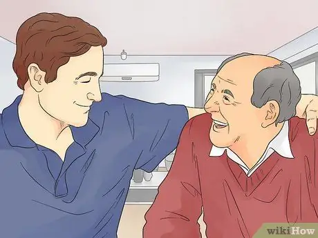 Поговорите с членами семьи с деменцией Шаг 8