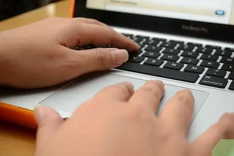 Купите стиральную машину и сушилку. Шаг 5