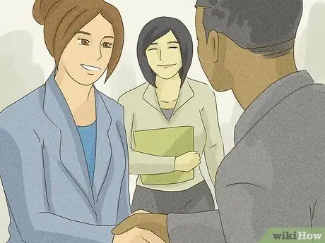 Избегайте влияния расизма и расистов Шаг 8