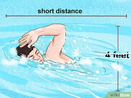 Научите кого-нибудь плавать Шаг 10