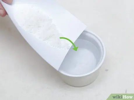 Растворите соль в воде, шаг 6