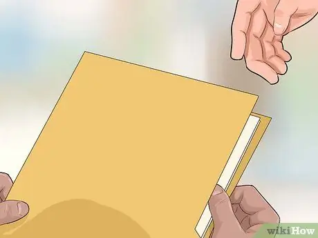 Примите меры, чтобы помочь остановить нарушения прав человека Шаг 7