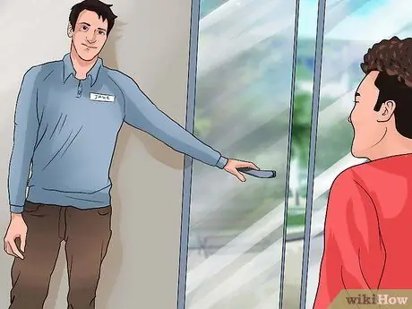 Приветствуйте клиентов, прибывающих в магазин Шаг 8