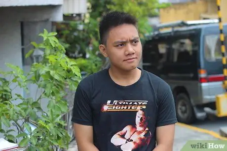 Избегайте оборонительной позиции по поводу политики Шаг 1