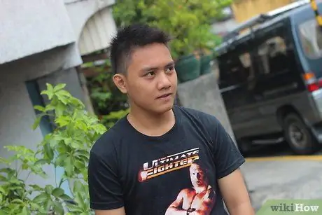 Избегайте оборонительной позиции по поводу политики Шаг 11