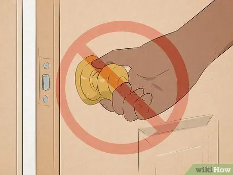 Найдите фальшивого агента ФБР Шаг 1