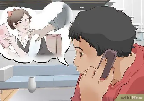 Как реагировать, если парень начинает играть с собой на публике Шаг 6