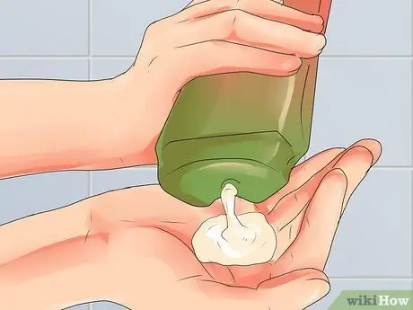 Получите шелковистые волосы, если вы парень Шаг 2