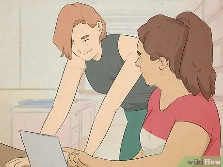 Разобраться с высокомерными коллегами Шаг 11