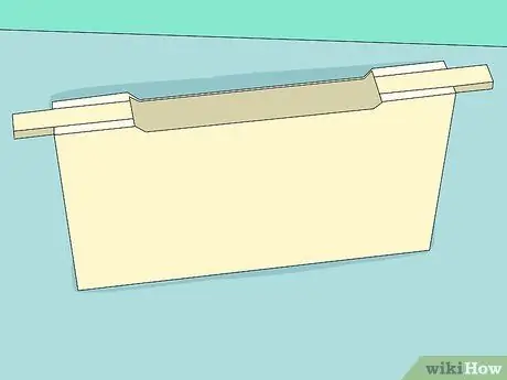 Покормить пчел, шаг 1