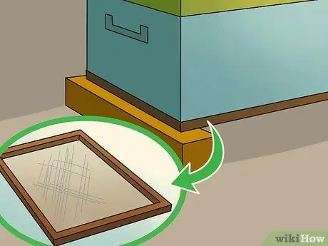 Подготовить пчелиные ульи к зиме, шаг 12