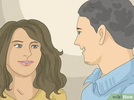 Поговорите с девушкой, которую вы не знаете, шаг 3