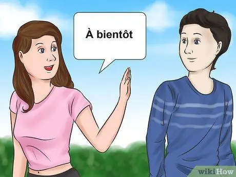 Скажите "Осторожно" по-французски. Шаг 9