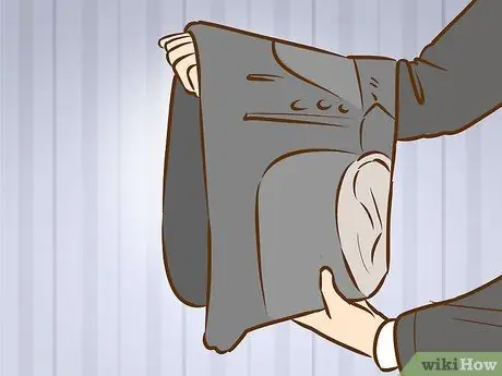 Уход за костюмом Шаг 3