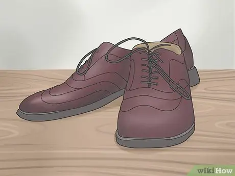 Наденьте серый костюм шаг 12