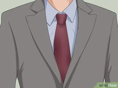 Носить серый костюм шаг 15