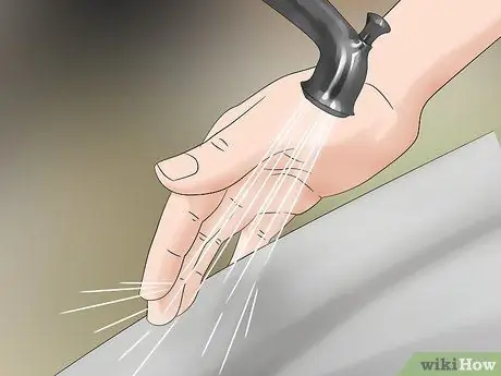 Удаление парфюмерных пятен с ткани, шаг 11