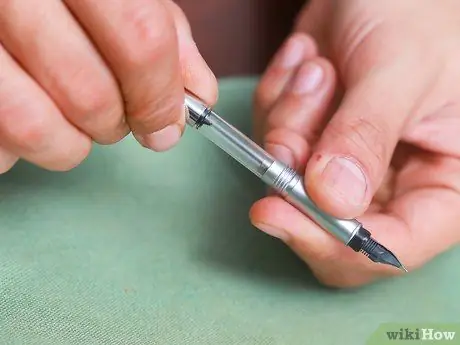 Очистка перьевой ручки Шаг 6