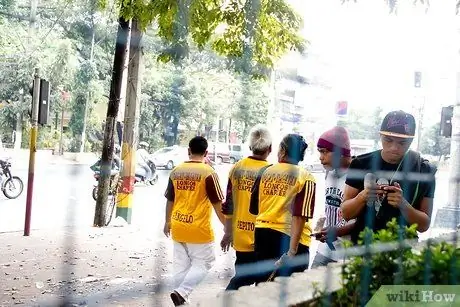 Избегайте нападения на улице Шаг 6