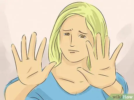 Заведите романтические отношения с кем-то, кто подвергся сексуальному насилию Шаг 10