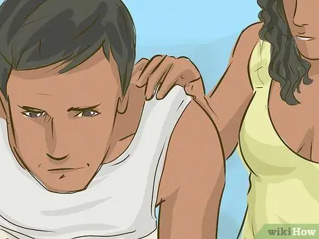 Заведите романтические отношения с кем-то, кто подвергся сексуальному насилию Шаг 4