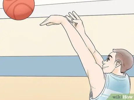 Сделать бросок в прыжке, шаг 6