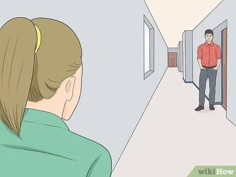 Держите собаку в квартире, не допускающей собак Шаг 10