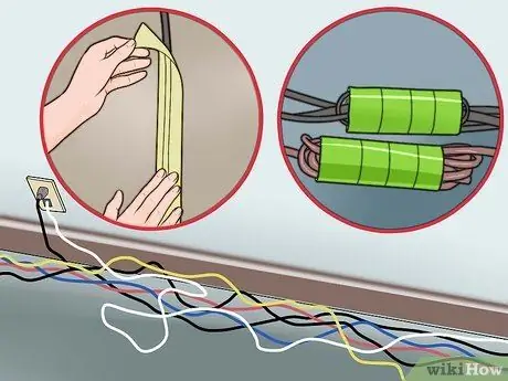 Не позволяйте кошкам жевать электрические шнуры и зарядные устройства Шаг 6